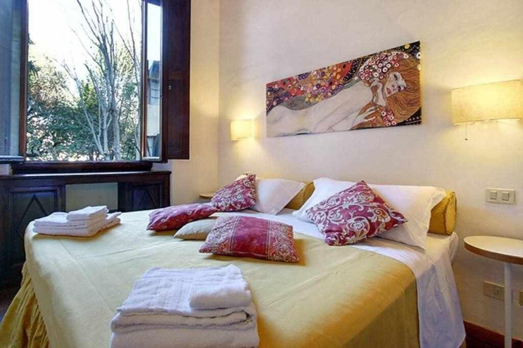 Two Bedrooms Near The Duomo Apartamento *